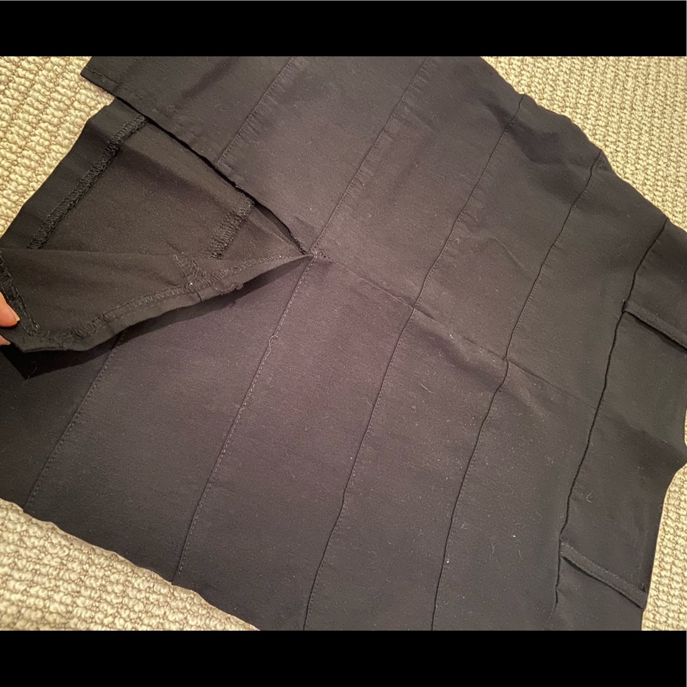 Black skirt with slit